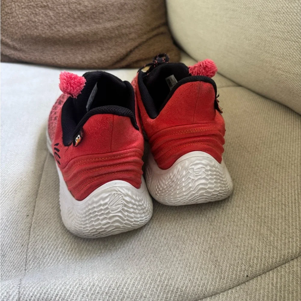 Under Armour Curry Flow 9 Sesame Street Elmo